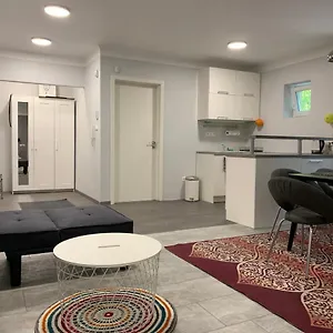 Stefania Apartment