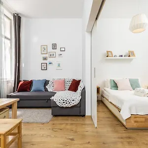 Paco&orsi's Homey Cosy In The City Center Apartment