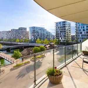 Lys 3 Vaerelses Med 26 M2 Sydvendt Altan Århus