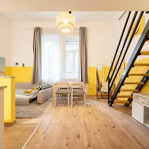 Apartament Charming In The Heart Of The Jewish Quarter W41 Yellow, Budapeszt